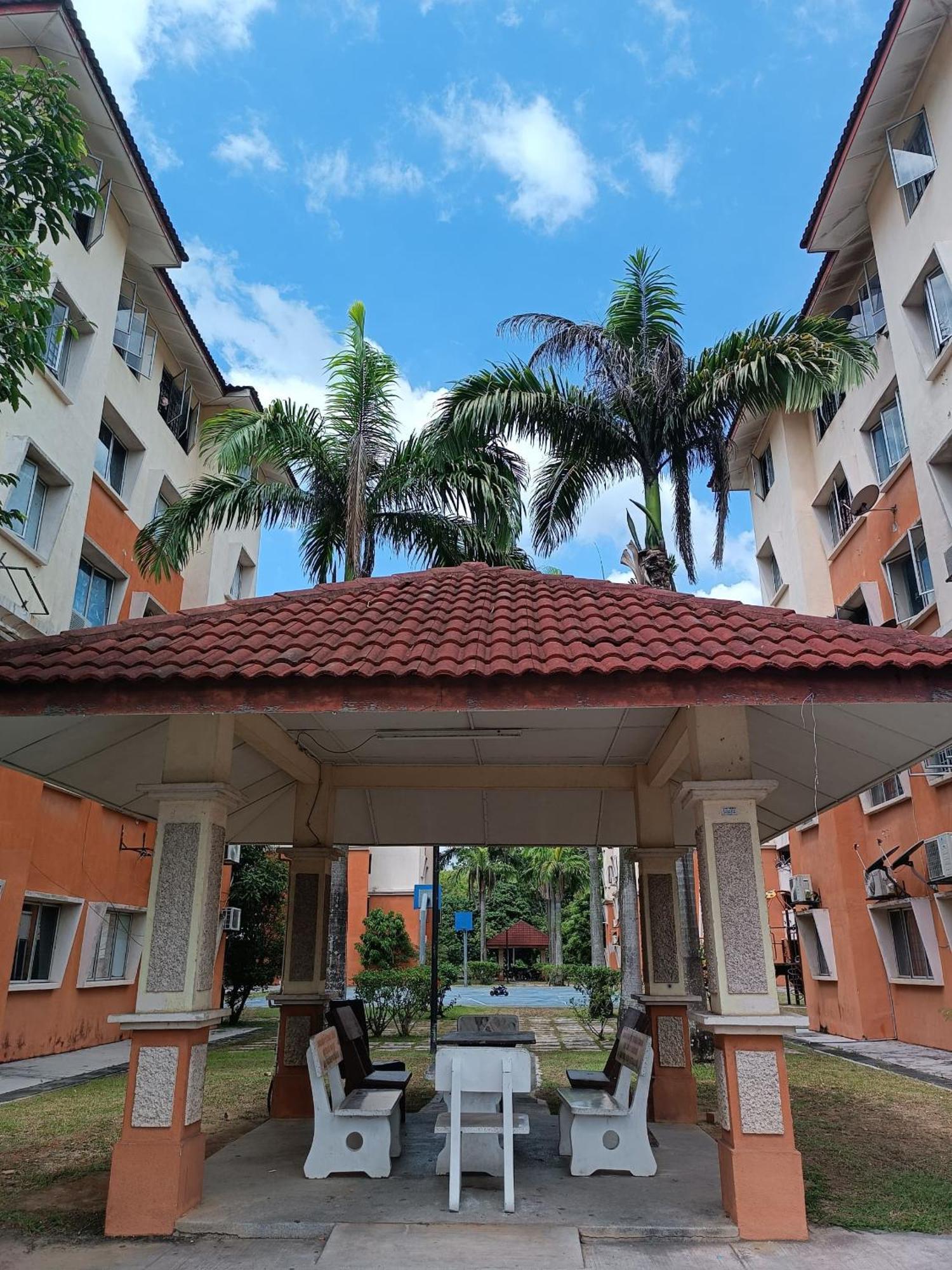 M.Fr Homestay Pangsapuri Putra Damai 普特拉贾亚 外观 照片
