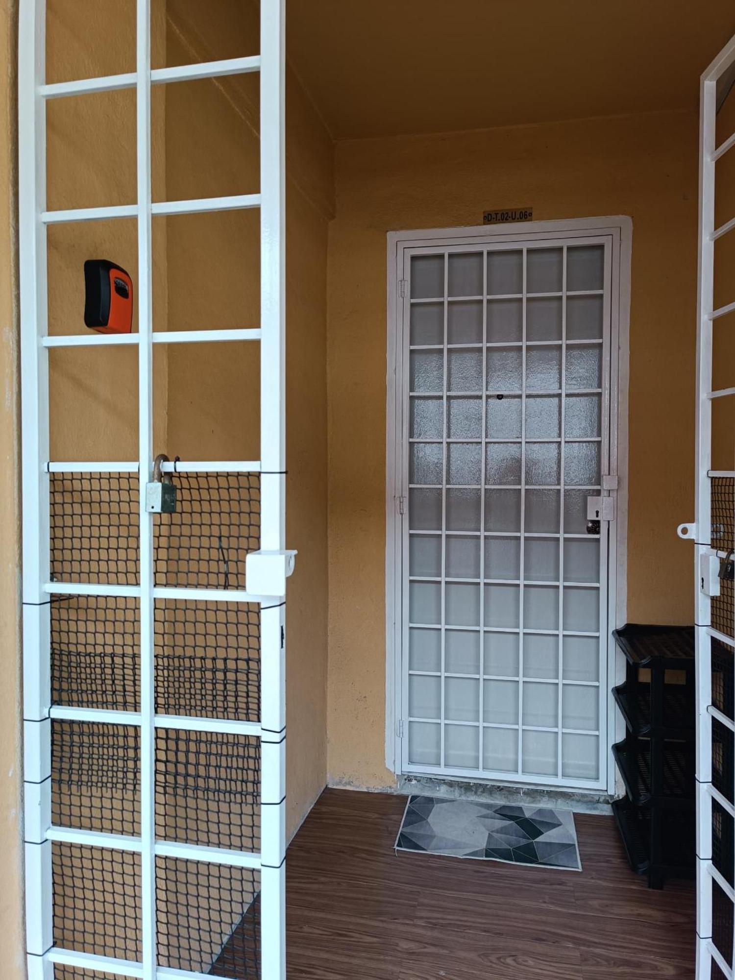 M.Fr Homestay Pangsapuri Putra Damai 普特拉贾亚 外观 照片