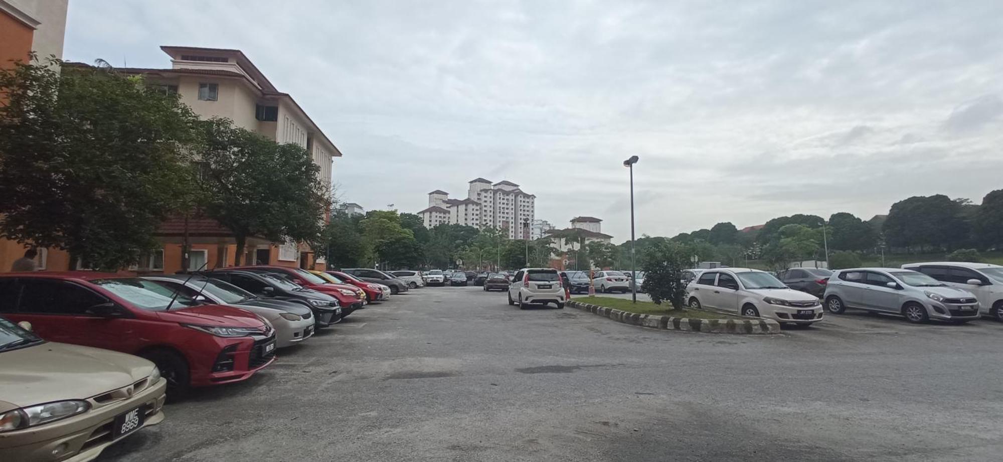 M.Fr Homestay Pangsapuri Putra Damai 普特拉贾亚 外观 照片